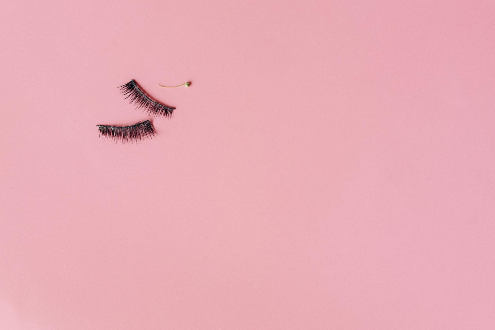 Lash extensions detail